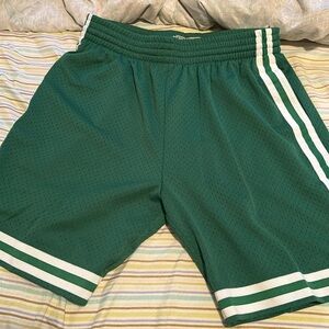 BRAND NEW Swingman Shorts Boston Celtics Road 1985-86 size L